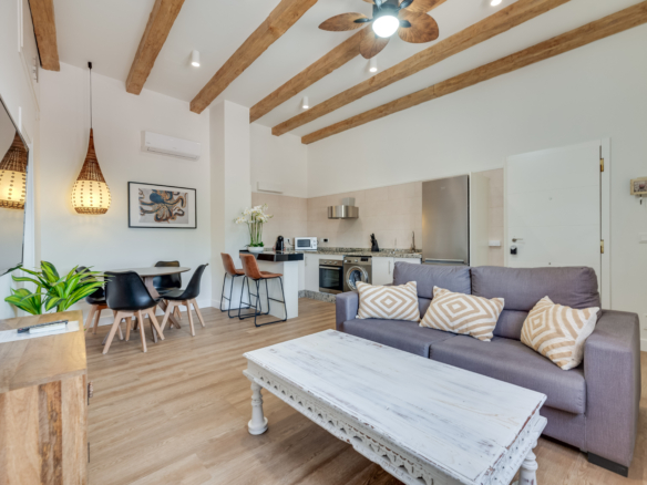 Apartamento en alquiler en Calle Juan Larrea, El Palo, Málaga